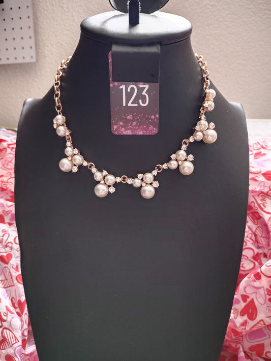 Gold pearl necklace