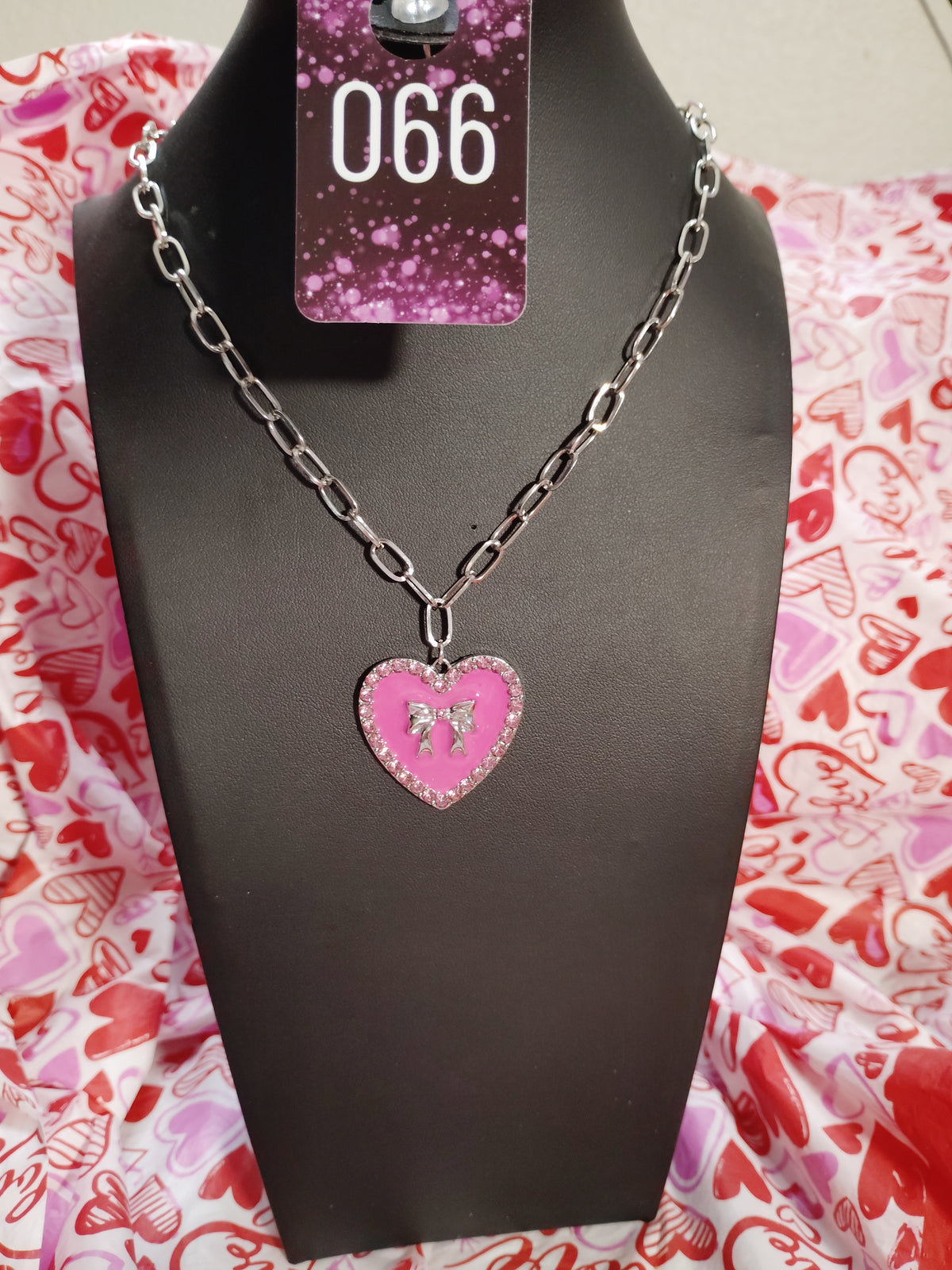 Romantic pink 🩷 necklace