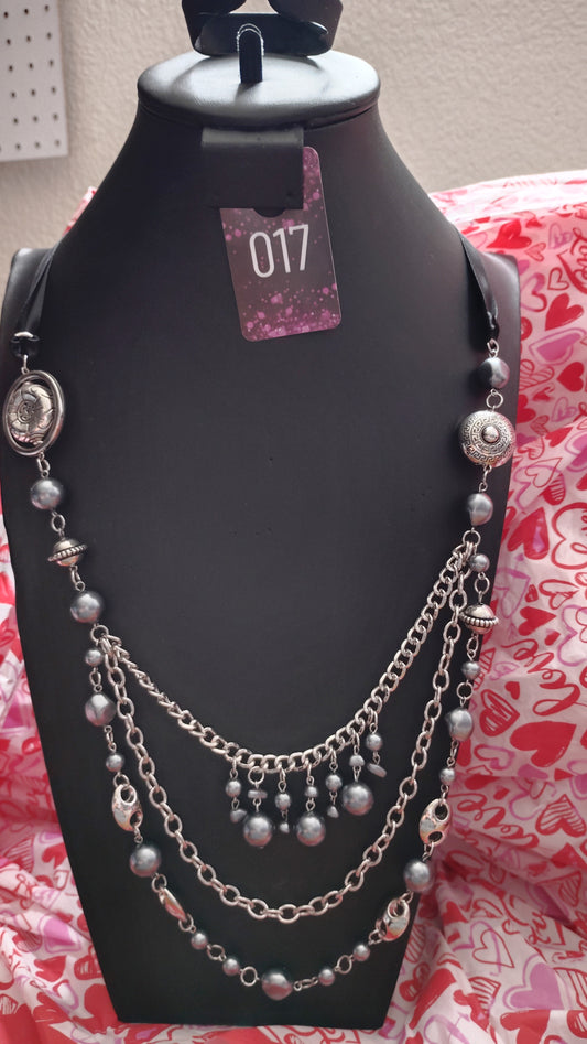 All the trimming black necklace