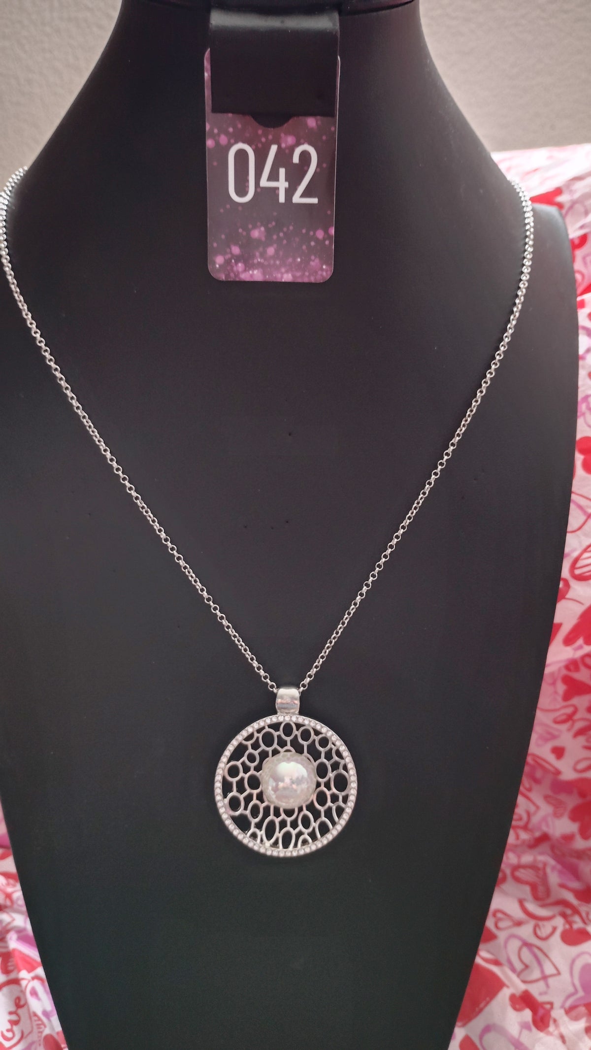 Wall street necklace