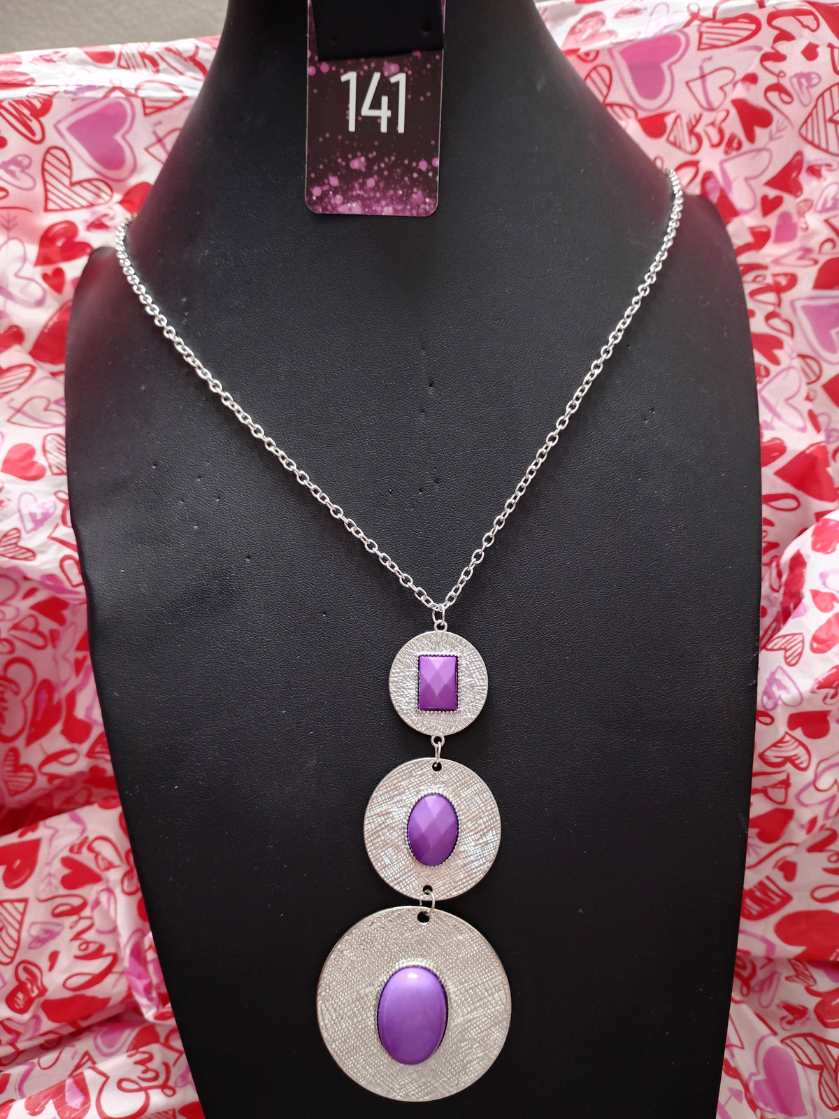 Trendsetter purple necklace