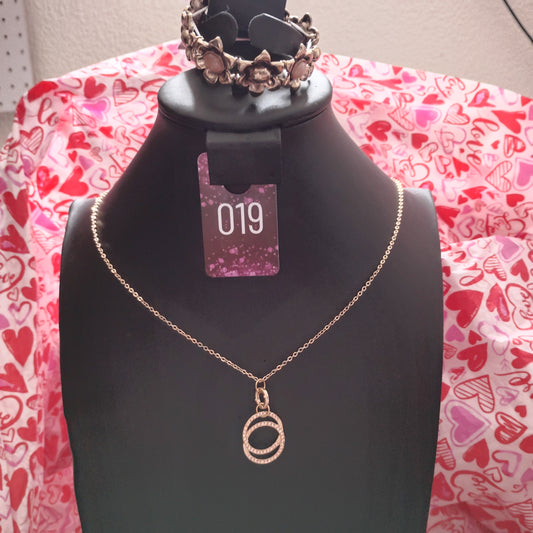2 pc gold set